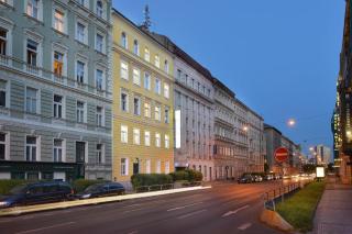 Prague Season Three Stars - Prag - 0