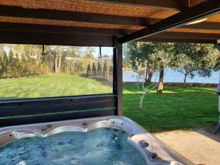 Beach house IVE with jacuzzi, pool, playground and bbq in an olive grove with a beach, Pomer - Istria - Pomer - 7