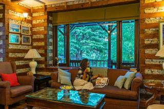 StayVista at The Kathguni House in Manali With Private Lawn - 3