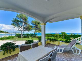 Apartments in House Liveric, in Vir at the beach - 0