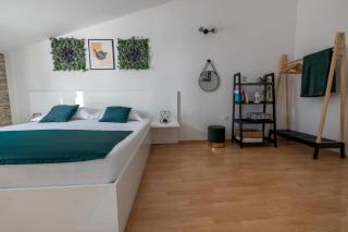Apartments Rasic - Makarska - 9