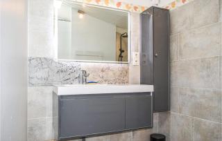 Nice Apartment In Noirmoutier-En-Lîle - 1