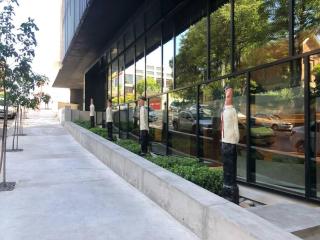 Departamento en destacado edificio céntrico - 2