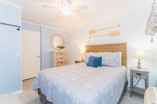 Stunning Views!!-Oceanfront Villa-Heated Pool-Private Balcony-Tiki Bar-Walk to Coligny Plaza - 8