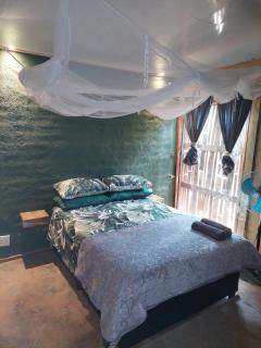 Vulture's View 4 - 1