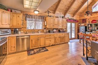 2-Acre Cabin in Pinetop-Lakeside with Fenced Yard - Pinetop-Lakeside - 1
