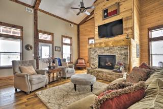 Private Powell Ranch Cabin with Mountain Views! - Clark - 9