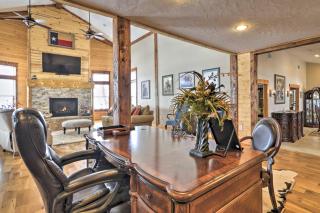 Private Powell Ranch Cabin with Mountain Views! - Clark - 5