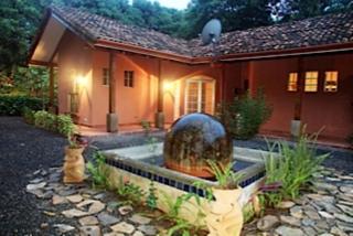 Architectural home, Pool and High Speed Internet - 4