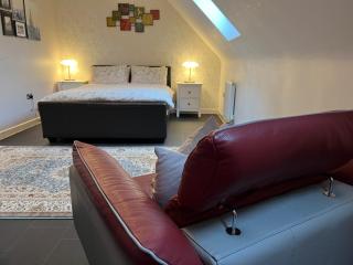 Sheffield City Centre , free Wifi & Parking - Private Room - Shared House - 5
