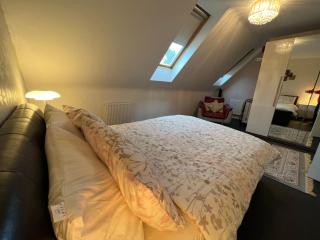 Sheffield City Centre , free Wifi & Parking - Private Room - Shared House - 9