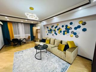 Middle of Center with Jacuzzi + 2 Bathroom + 3bedroom by Republic square on Amiryan Street - 9