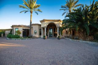 Camelback Mountain Mansion in Paradise Valley, AZ - Scottsdale - 9