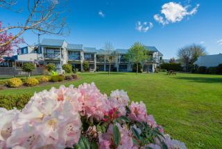 ASURE Explorer Motel & Apartments - Te Anau - 0