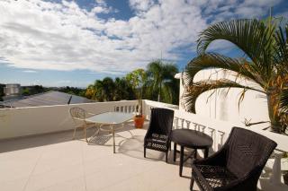 Lazy Parrot Inn - 8