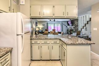 Charming Myrtle Beach Townhome Walk to Beach - Myrtle Beach - 5