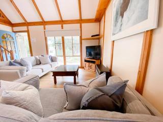 Ocean View walk to the beach & Surfers Point - Margaret River Properties - Prevelly - 4
