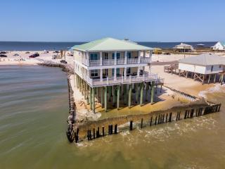 Shamrock Shores Bottom Floor - Large gulf front deck and a private sea wall for fishing! Rent as a 4 or 6 bedroom! home - Dauphin Island - 0
