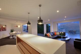 Hensman Haven - Queenstown Holiday Home - 4