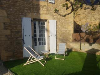 At Odile and Xavier's Charming Family House in Sarlat - 3