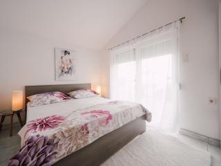 Adorable apartment with swimming pool and terrace - Ljubač - 7