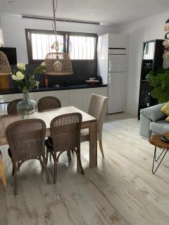 Eterna Primavera, a 40m de la piscina natural - 3