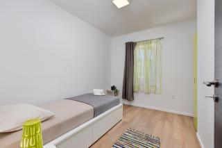 3 Bedroom Apartment Ivana with private parking, Punat - Punat - 7