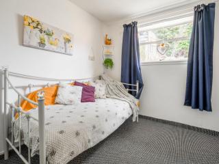 Holiday Home Lochness by Interhome - Contin - 7
