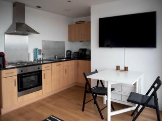 Pass the Keys Cosy 1 bed next to SEC, OVO Hydro, Finnieston - Glasgow - 3