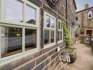 Greenfield Cottage - Oakworth - 8