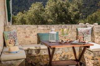 Traditional Stone House Anofli 1843 Fiskardo Kefalonia - 6