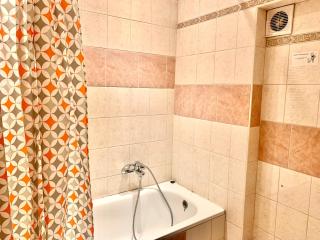 Jazzy Vibes Parliament Rooms and Ensuites - Budapest - 1