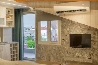 Contemporary Attic - 3