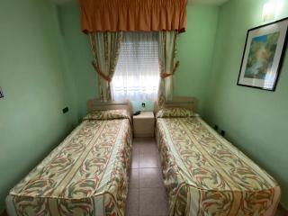 APARTAMENTO CERCA DEL PASEO Y PORT AVENTURA - Salou - 3