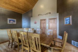 Aces and Eights Lodge - 9