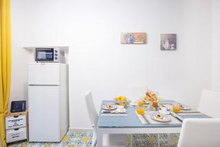 Brezza Marina-Authentic Sorrento Flat by the beach - Sorrento - 3