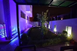 magnifique appartement de 250m2 dans villa avec piscine - 2