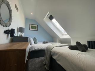 Hawthorn Cottage - 2