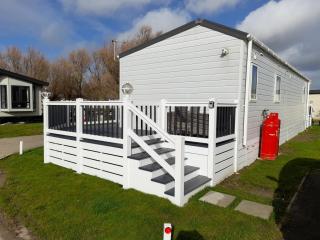 39 The Meadows New Beach Holiday Park - Kent - 2