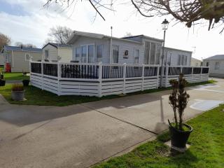 39 The Meadows New Beach Holiday Park - 5