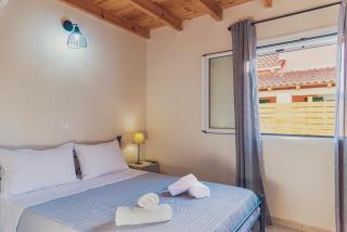 Burnelia Vacation House - Lefkimmi - 8