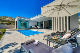 Villa Oasis - Your luxury home away from home - 1