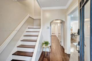 Beach House w/ Heated Pool - Hollywood - 6