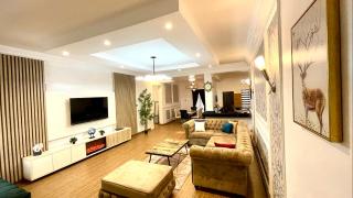 Maison De Luxe - Maiyegun - 3