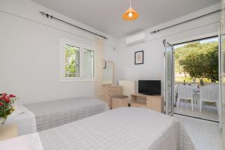 En Elladi Apartment - 3