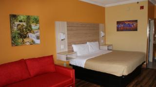 Home Town Inn & Suites - Crestview - 7