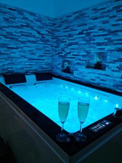 Superbe appartement privé avec jacuzzi - Saint Etienne - 5