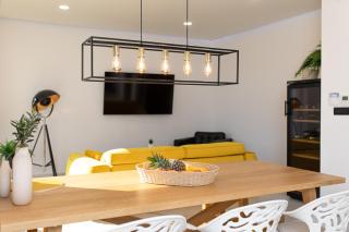 Villa Nina-3 bedroom villa with a pool and hot tub - 4