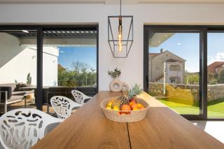 Villa Nina-3 bedroom villa with a pool and hot tub - Krk - 3
