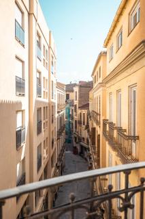 Shiny Mik Super Family Apartment - Malaga - 0